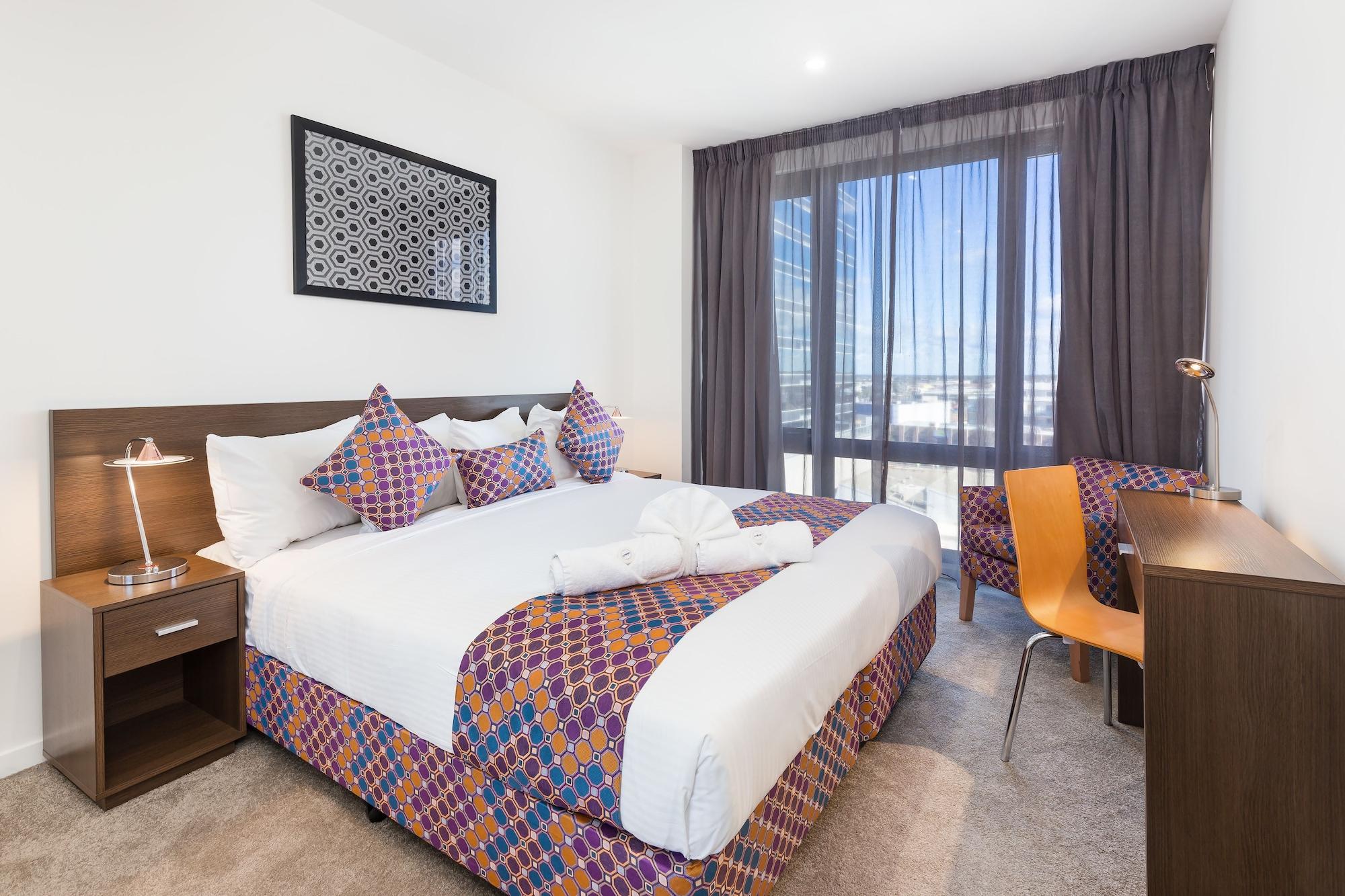 City Edge Dandenong Apartment Hotel Exterior photo