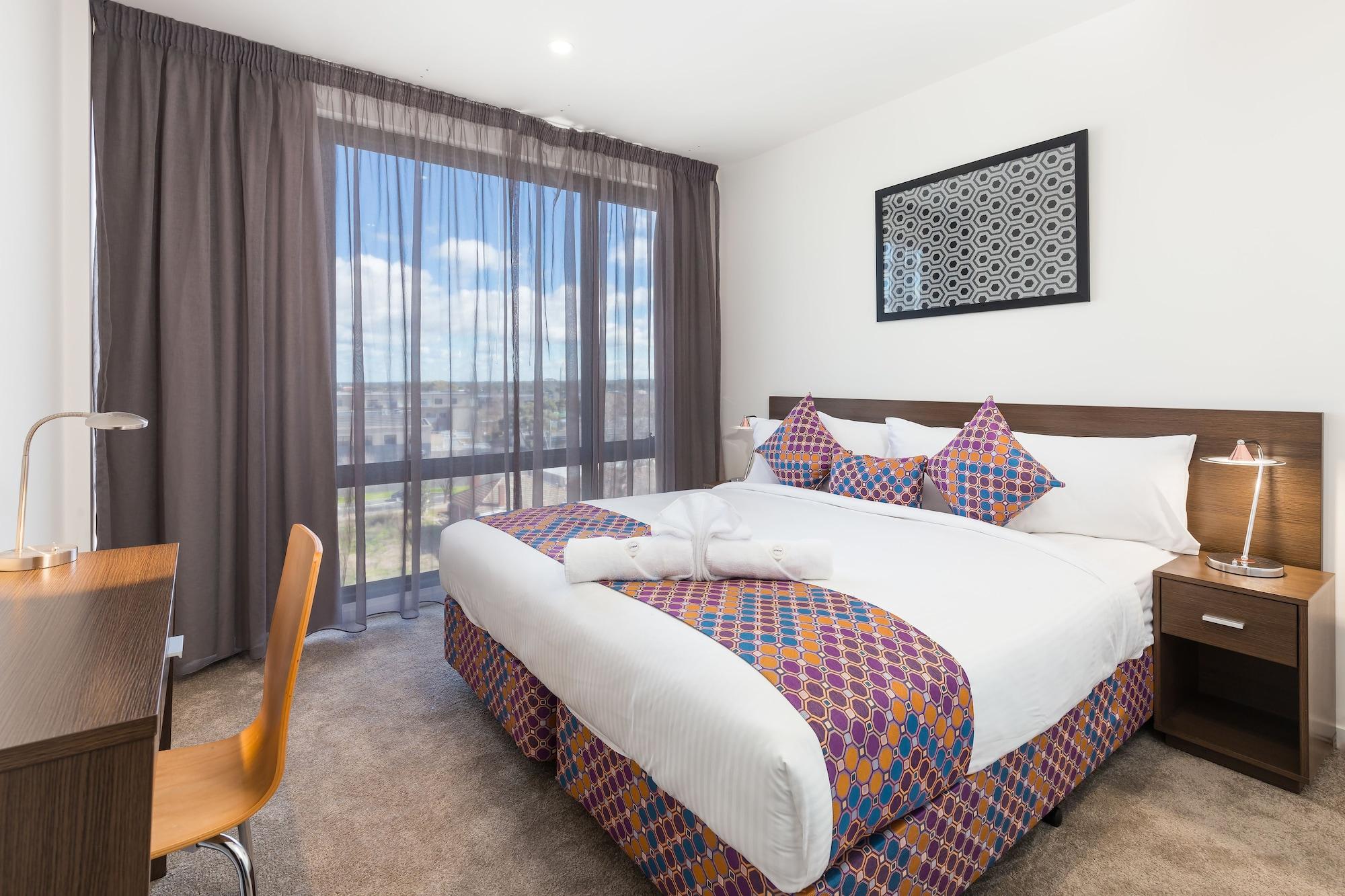 City Edge Dandenong Apartment Hotel Exterior photo
